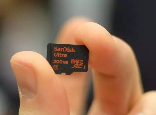 ¿Buscas espacio? Llega la tarjeta microSD de SanDisk con 200GB