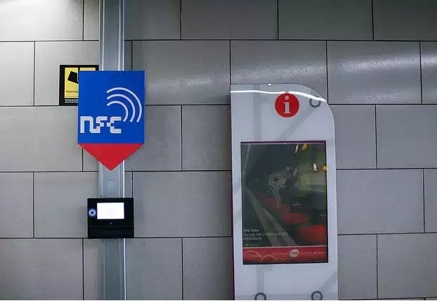 Los posibles ataques a la seguridad en tecnologías NFC: ¿nuevos canales?