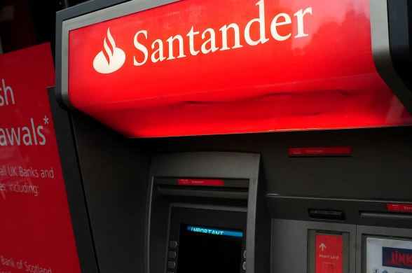 La imagen tiene un atributo ALT vacío; su nombre de archivo es santanderatm.jpg